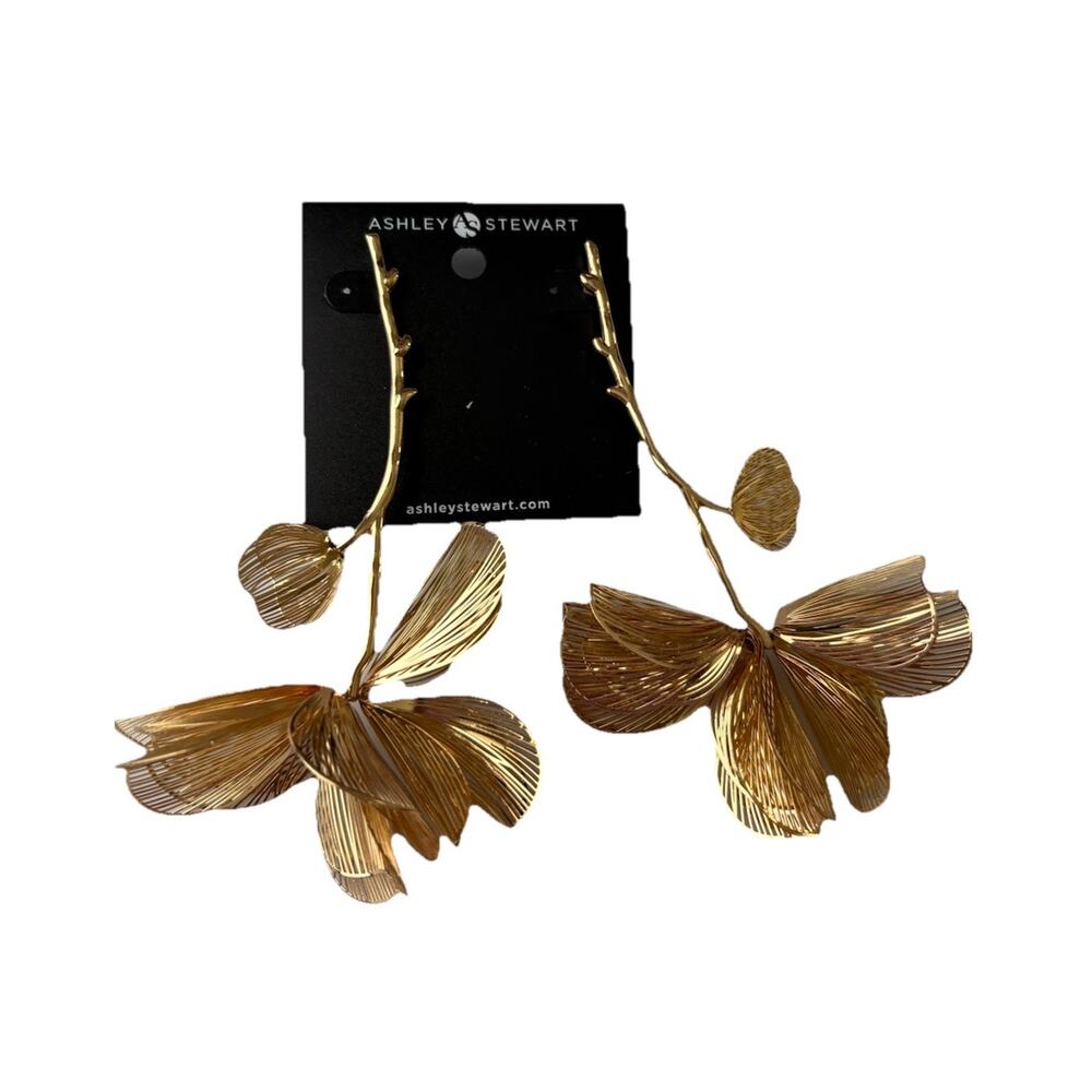 NWT Ashley Stewart Gold Tone Filigree Flower Statement Dangle Drop Earrings